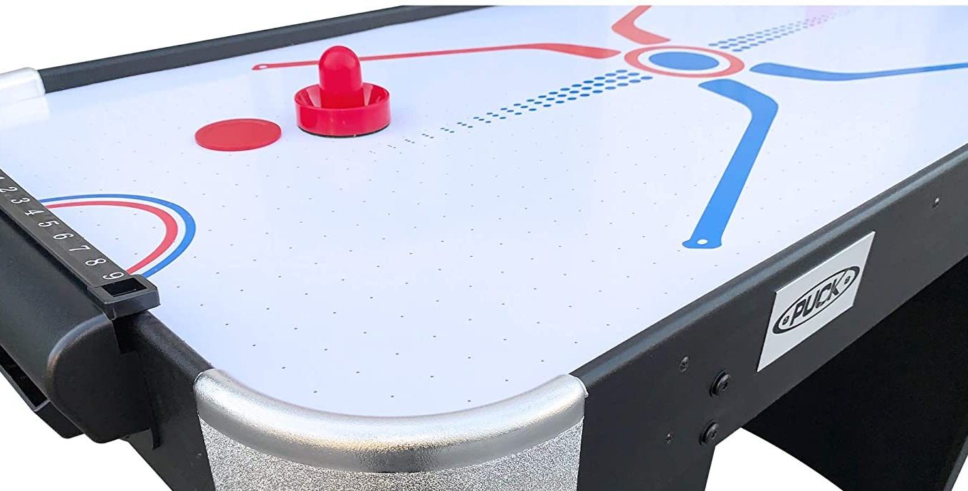 How to play air hockey