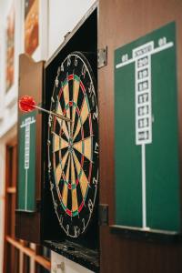 dartboard cabinet 2